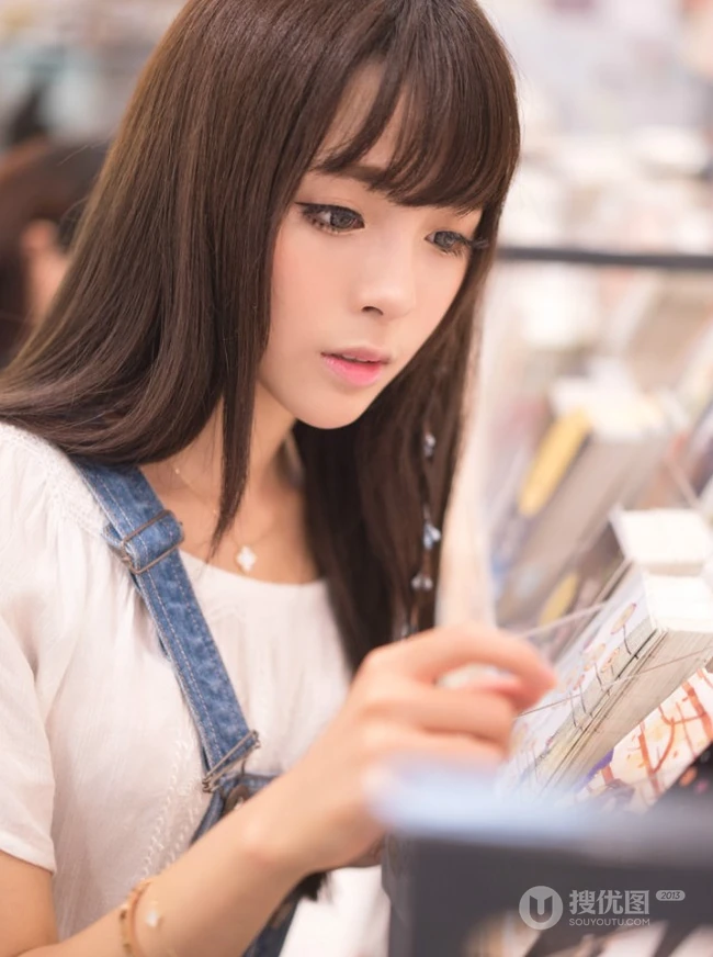 图书馆里的那个纯女生孩 木木休闲写真