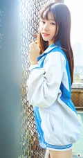 运动场里的清纯学生妹唯美随拍大图