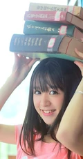 清纯可爱《虎牙妹》图书馆可爱唯美写真