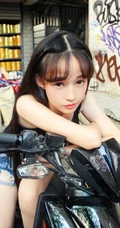 淡淡的味道 清纯T恤短裤女生蒋元媛写真
