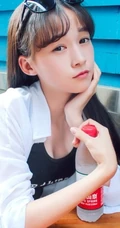 淡淡的味道 清纯T恤短裤女生蒋元媛写真