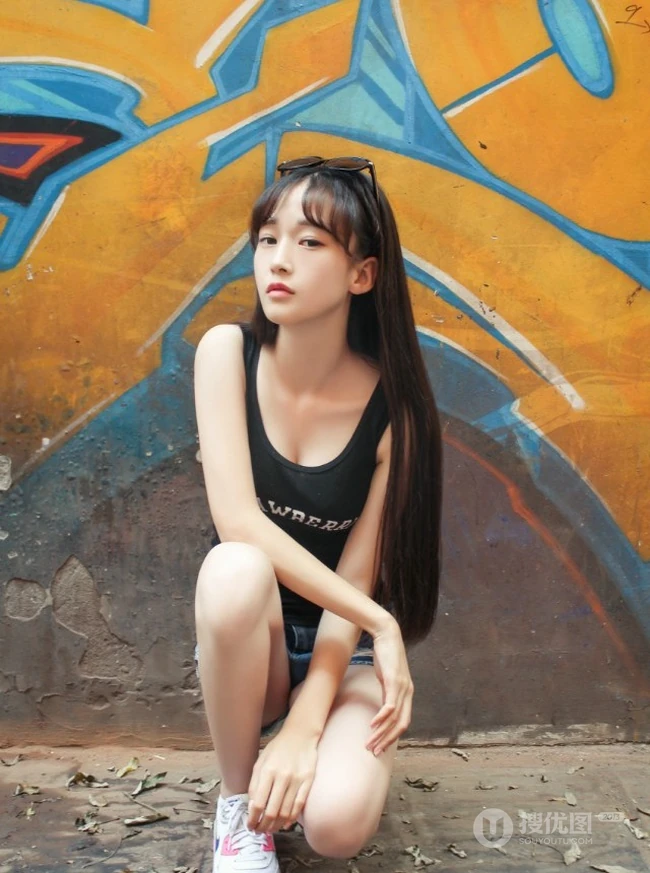 淡淡的味道 清纯T恤短裤女生蒋元媛写真