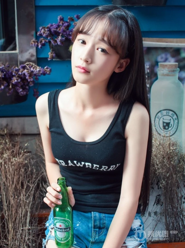 淡淡的味道 清纯T恤短裤女生蒋元媛写真