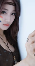 淡雅粉彩女孩 韩国女生殷智艺高清写真图片