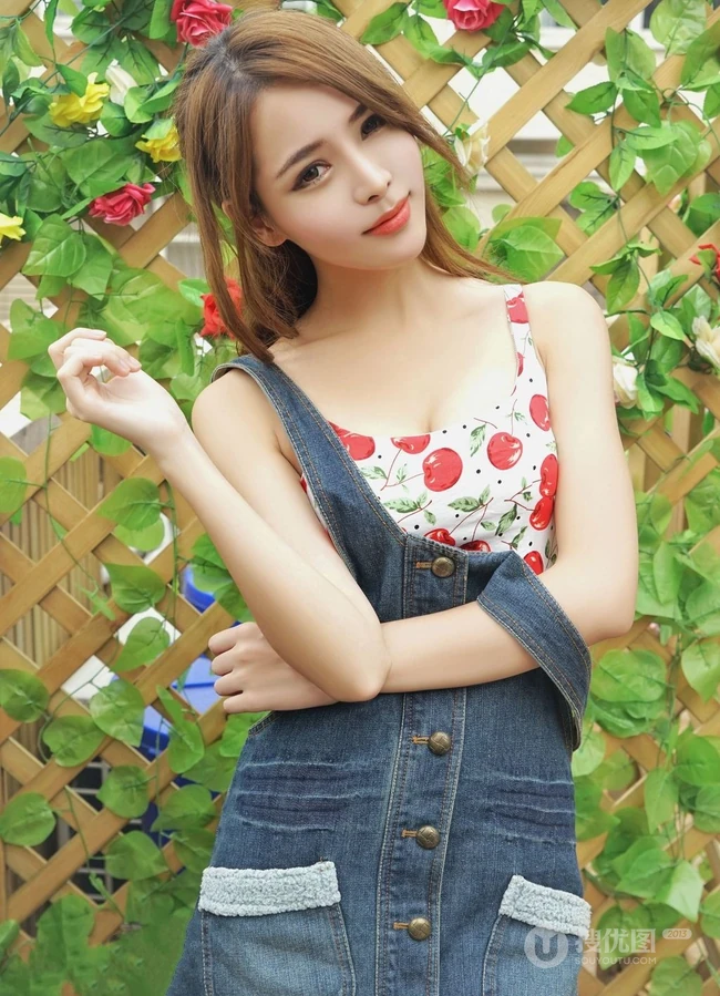可爱动人又气质 嗲囡囡美模晴子高清动人写真