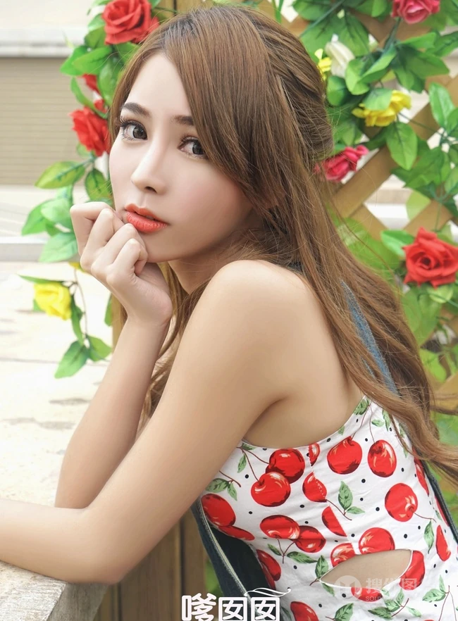 可爱动人又气质 嗲囡囡美模晴子高清动人写真