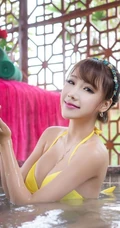 泳装女生朱若慕Akiki温泉山庄高清写真