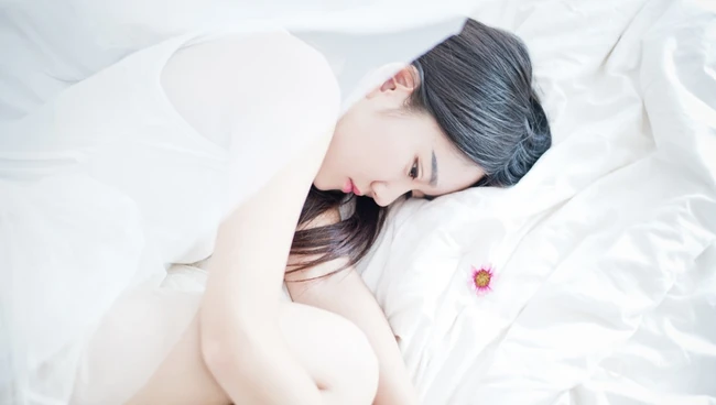 愿得一心人，白首不相离-纯女生生室内写真