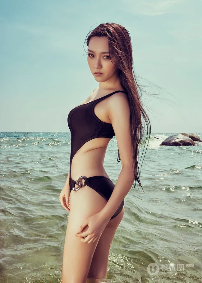 湛蓝的海 泳装女生嫩模海边高清写真