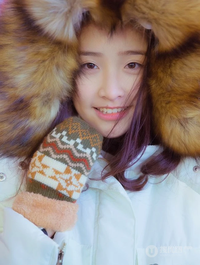 萌萌的冬季 纯美无邪少女妹子街拍美图