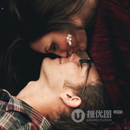 欧美热恋中的情侣头像下载
