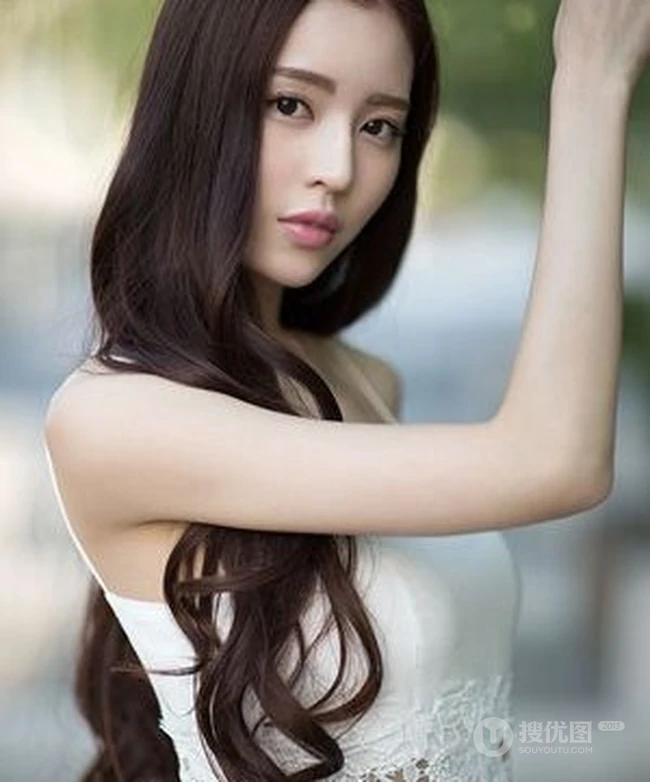 深大校花温心写真大图-展甜美可人温婉笑容