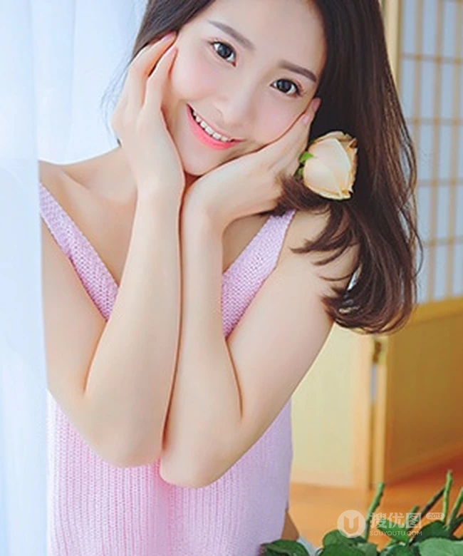 娇艳盛开的玫瑰 亚洲花季女生高清室内写真美图