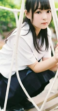 穿校服的可爱学生妹子唯美户外写真