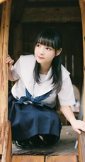 穿校服的可爱学生妹子唯美户外写真