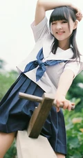 穿校服的可爱学生妹子唯美户外写真