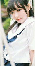 穿校服的可爱学生妹子唯美户外写真