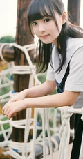 穿校服的可爱学生妹子唯美户外写真