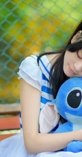 清新白裙可爱可爱女生户外写真 抓住夏天的尾巴