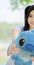 清新白裙可爱可爱女生户外写真 抓住夏天的尾巴