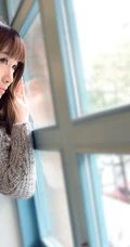 甜甜可爱妹子室内 一个人，不寂寞