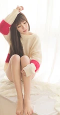女生模特冰冰唯美高清室内写真图片