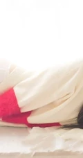 女生模特冰冰唯美高清室内写真图片