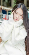长发牛仔可爱女生可爱写真图片-开心的萌生活