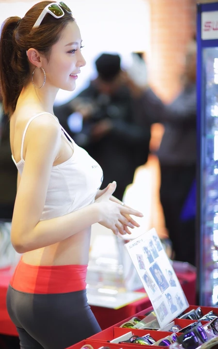 美人香车 韩国女生恩斌靓丽精选车展秀