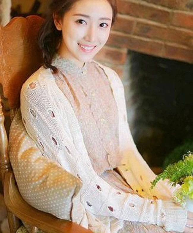 清纯可爱清新怡人 女生菅韧姿纯美写真图片