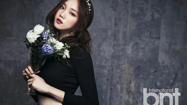 韩国少女李晟京百变魅力写真图片大全（bnt）
