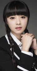 90后清纯女星余心恬学生制服写真