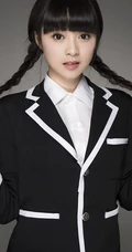 90后清纯女星余心恬学生制服写真