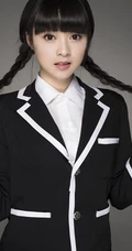 90后清纯女星余心恬学生制服写真