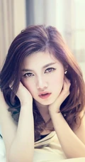 短裤女生模特欢欢室内气质美图