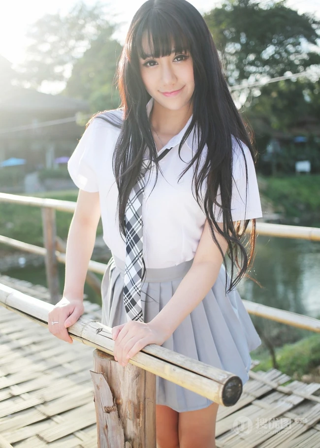 清纯机车&ldquo;学生妹子&rdquo;杨晓青儿郊游高清写真