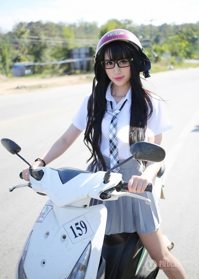 清纯机车&ldquo;学生妹子&rdquo;杨晓青儿郊游高清写真
