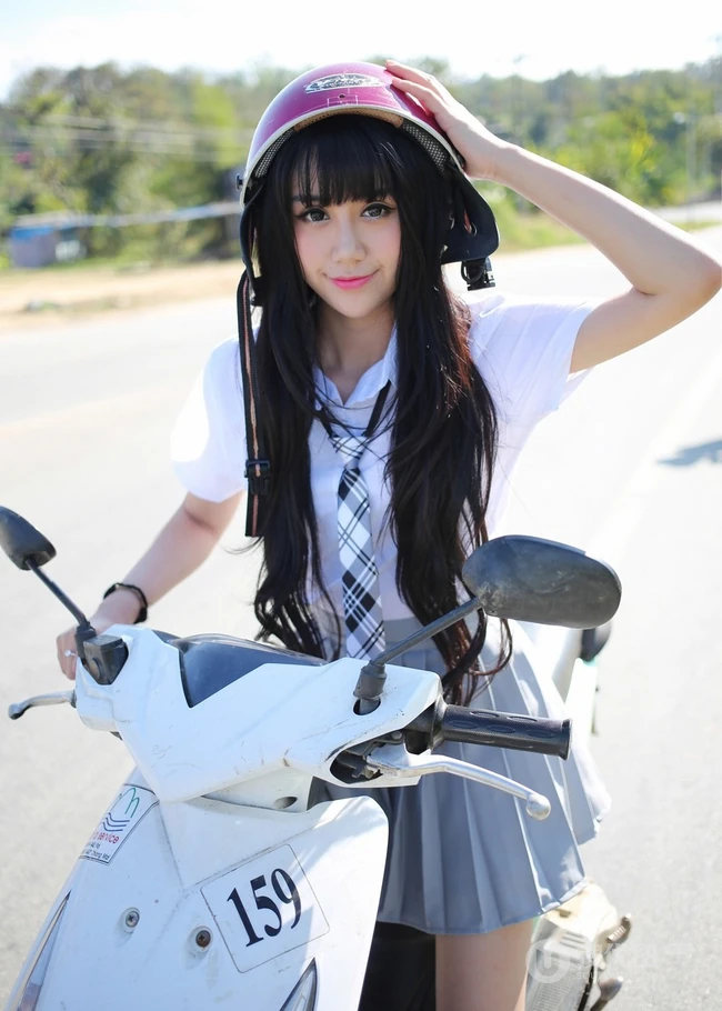 清纯机车&ldquo;学生妹子&rdquo;杨晓青儿郊游高清写真
