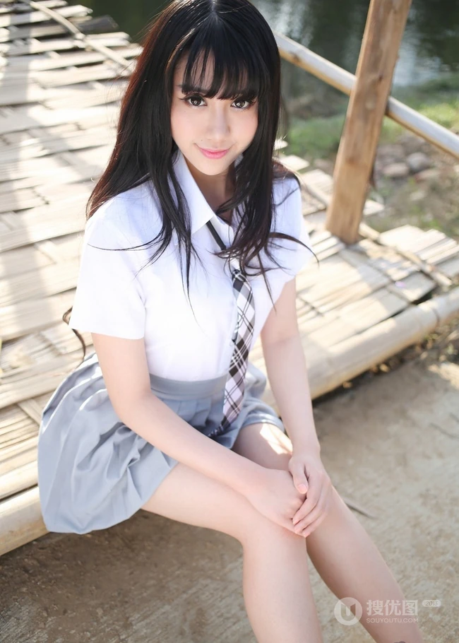 清纯机车&ldquo;学生妹子&rdquo;杨晓青儿郊游高清写真