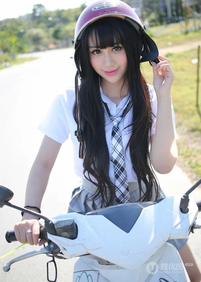 清纯机车&ldquo;学生妹子&rdquo;杨晓青儿郊游高清写真