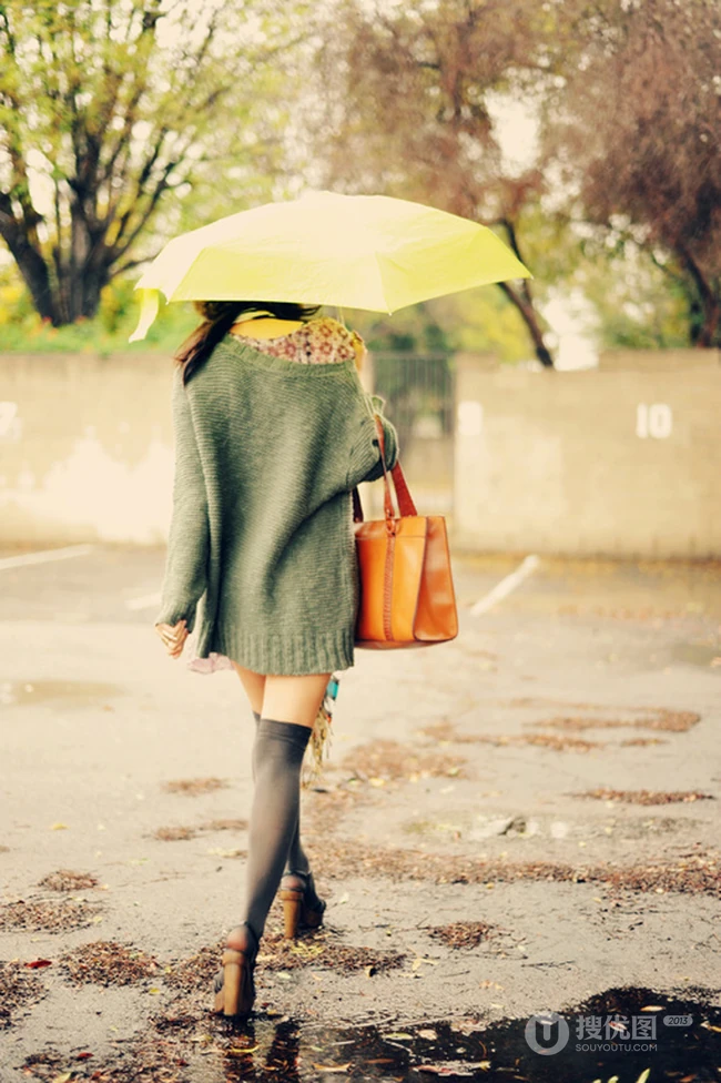 唯美清新女生意境背影美图-心态决定一切