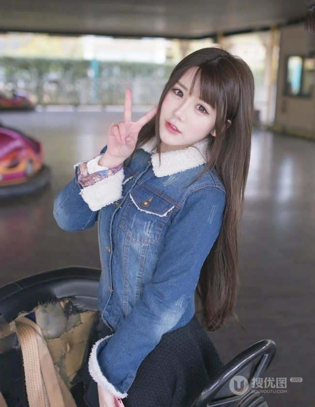 冬季里的游乐场-清纯冬季女生高清写真