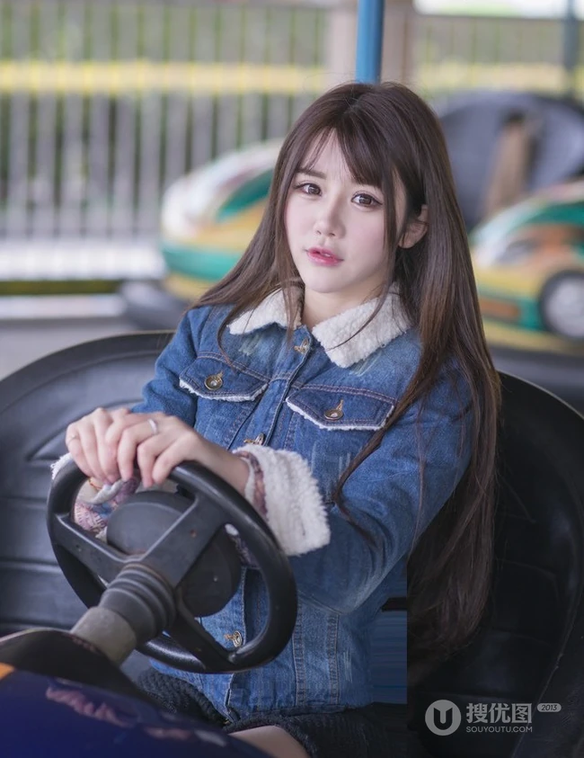 冬季里的游乐场-清纯冬季女生高清写真