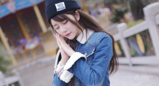 冬季里的游乐场-清纯冬季女生高清写真