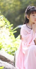 可爱大眼睛-双眼皮可爱女生李小月复古写真图片
