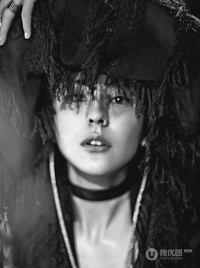最年轻封面女郎-女生热依扎精选写真图片大全