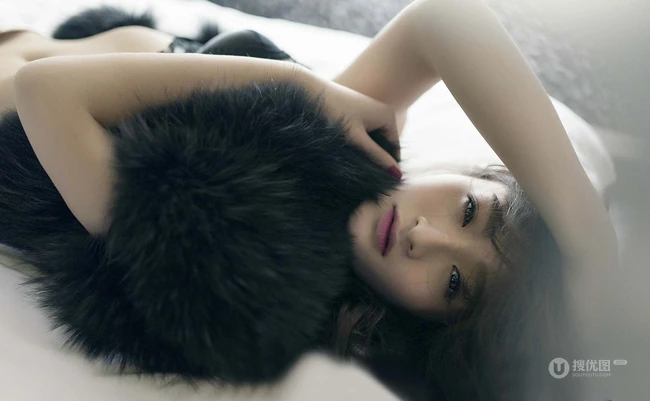 清透浴室加室内-女生嫩模小彩美轮美奂超高清写真
