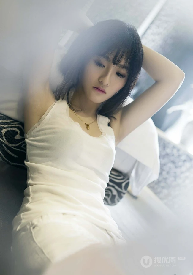 清透浴室加室内-女生嫩模小彩美轮美奂超高清写真