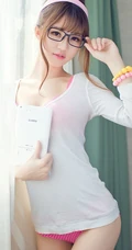 台电清纯少女可爱俏皮清新室内写真图片