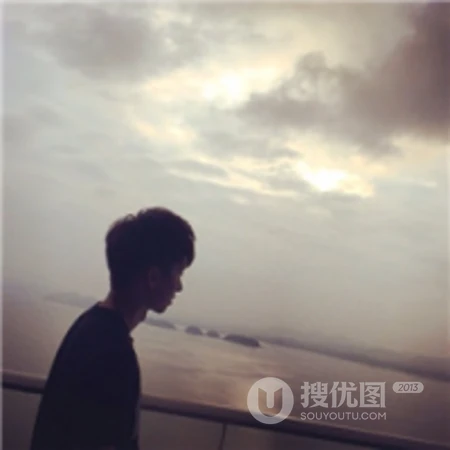 QQ男生唯美清新背影伤感唯美个性头像图片